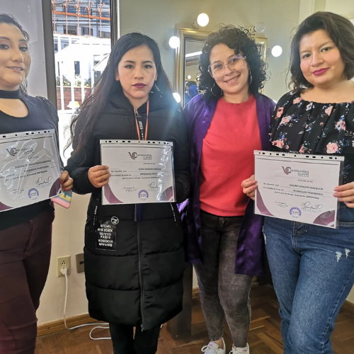 Estudiantes egresadas en La Paz.